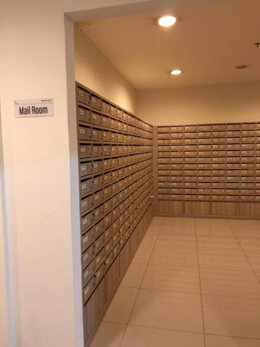 Apartemen Lrt Access With Netflix, Wifi, Gym And Pool, Signature Park Grande